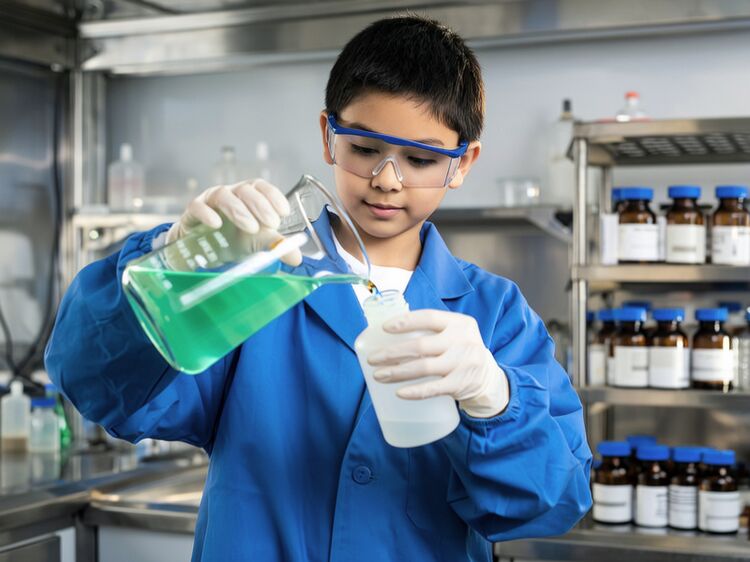 日本高中 vs 国内日本国际高中费用怎么选？家庭升学决策指南