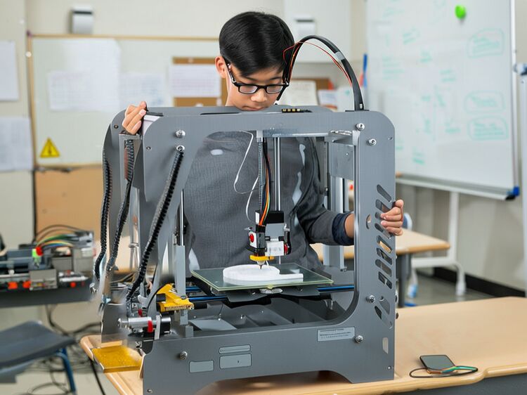 天津法耀高中主打哪些课程？家长必看